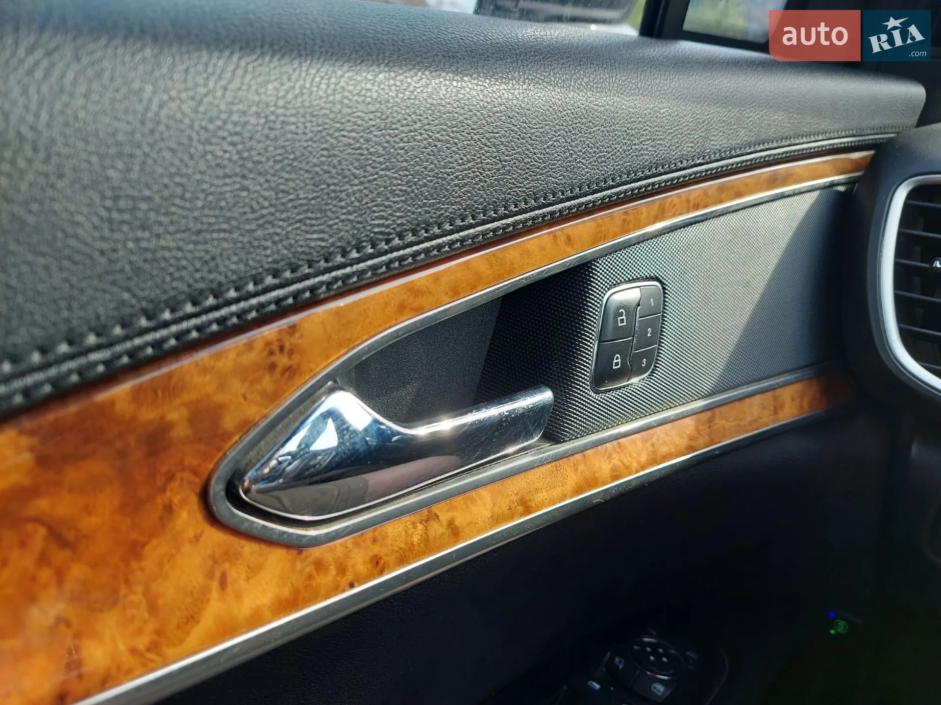 2016 Lincoln MKX - мініатюра 35