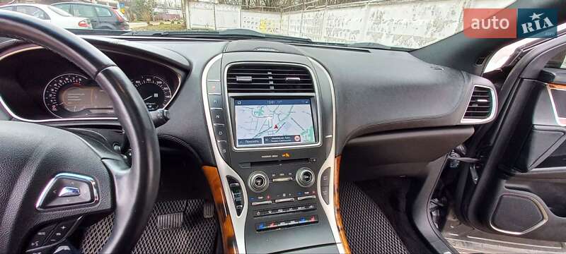 Позашляховик / Кросовер Lincoln MKX 2017 в Вишневому