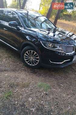 Внедорожник / Кроссовер Lincoln MKX 2015 в 