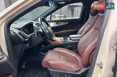 Внедорожник / Кроссовер Lincoln MKX 2015 в 