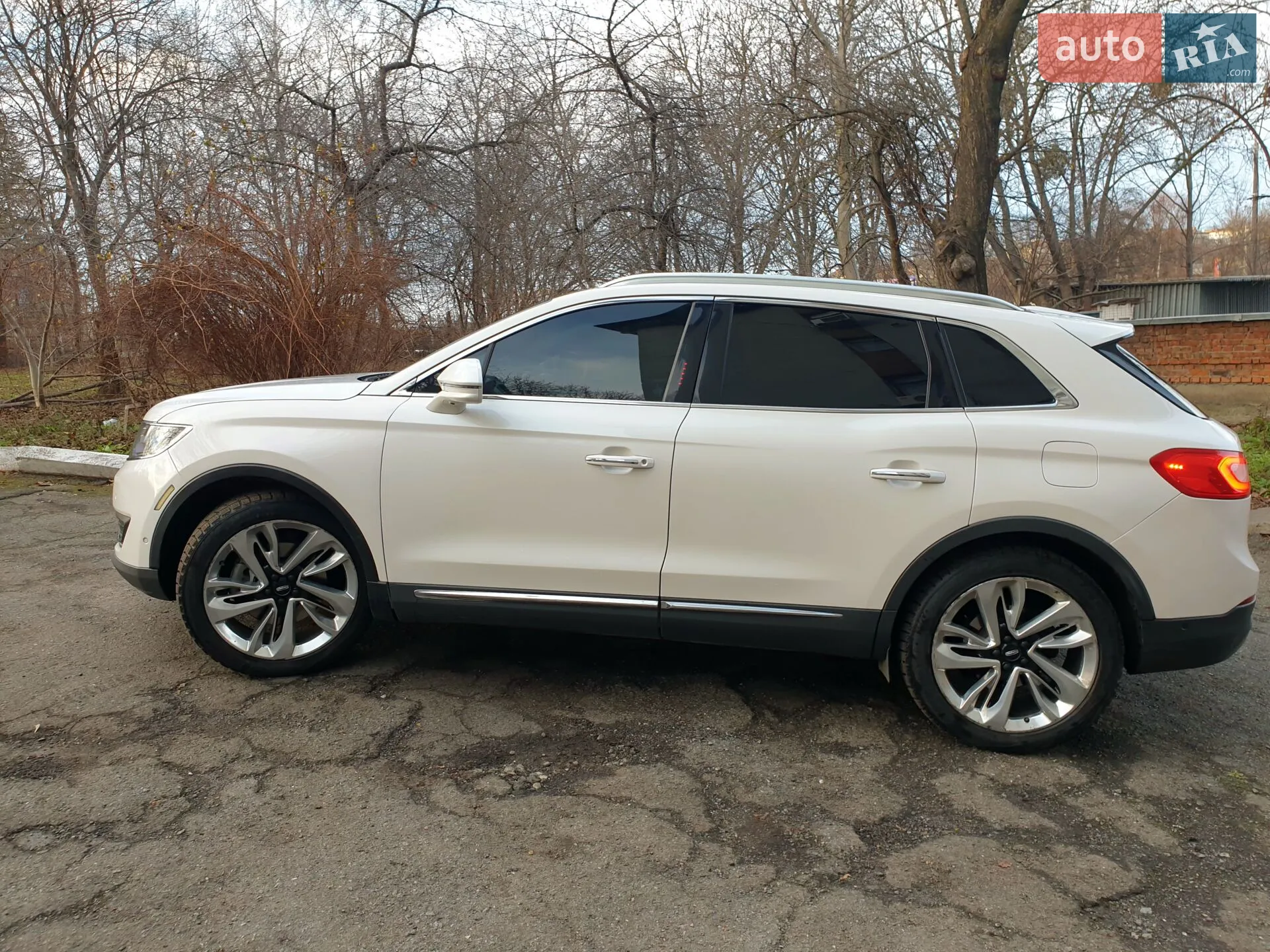2017 Lincoln MKX - мініатюра 5
