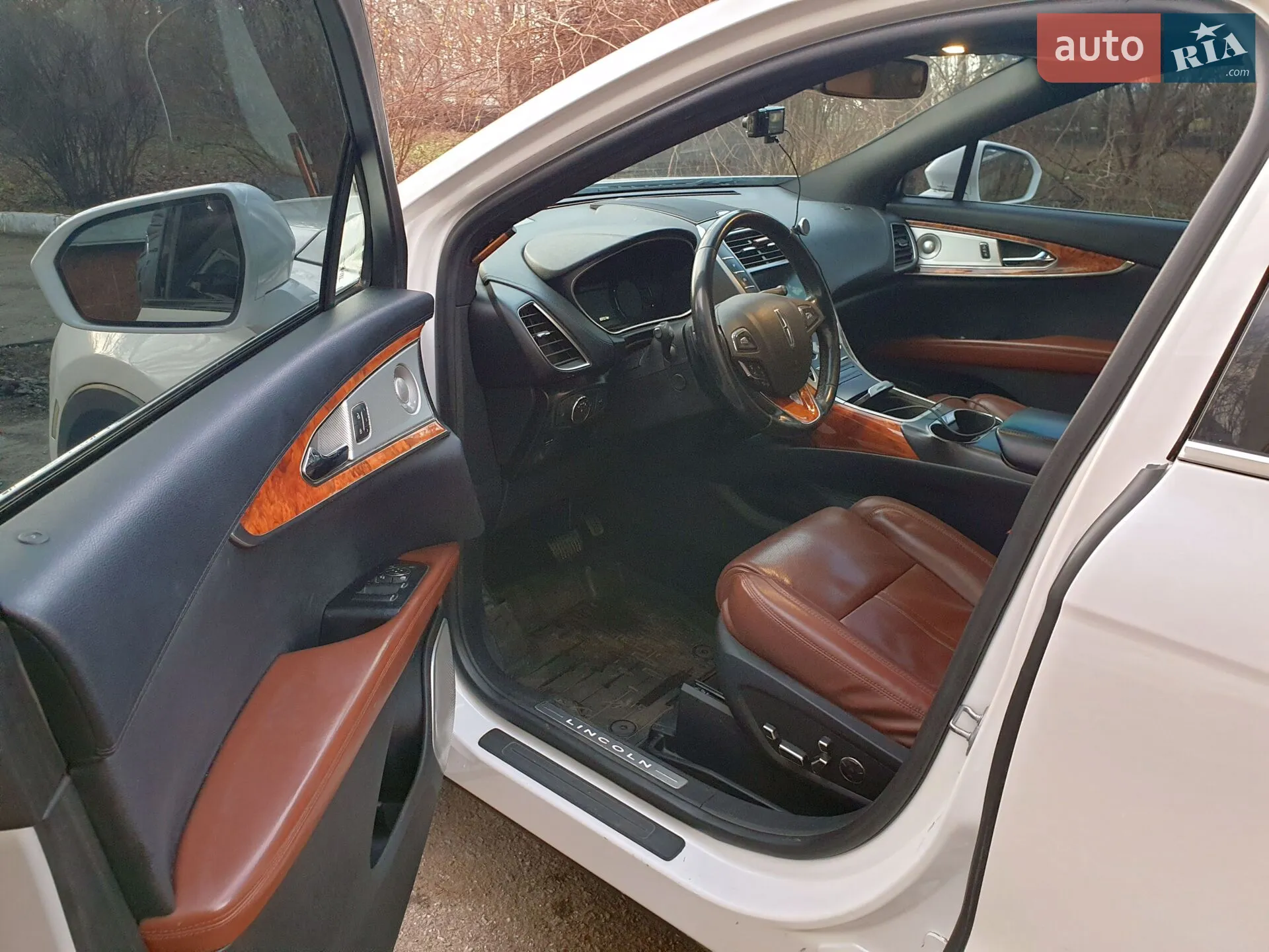 2017 Lincoln MKX - мініатюра 34