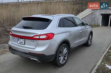 Внедорожник / Кроссовер Lincoln MKX 2016 в 