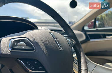 Внедорожник / Кроссовер Lincoln MKX 2017 в 