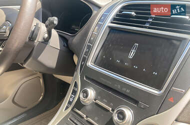 Внедорожник / Кроссовер Lincoln MKX 2017 в 