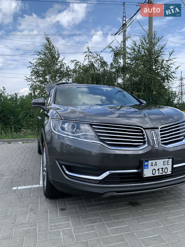 Внедорожник / Кроссовер Lincoln MKX 2018 в 