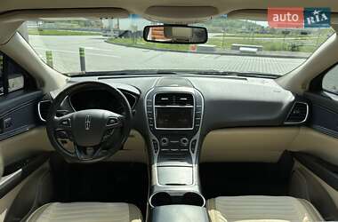 Внедорожник / Кроссовер Lincoln MKX 2015 в 