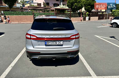 Внедорожник / Кроссовер Lincoln MKX 2015 в 