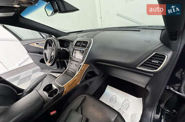 Внедорожник / Кроссовер Lincoln MKX 2015 в 