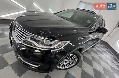 Внедорожник / Кроссовер Lincoln MKX 2015 в 