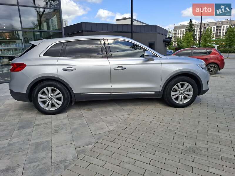Внедорожник / Кроссовер Lincoln MKX 2017 в Ужгороде
