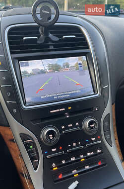 Внедорожник / Кроссовер Lincoln MKX 2016 в 