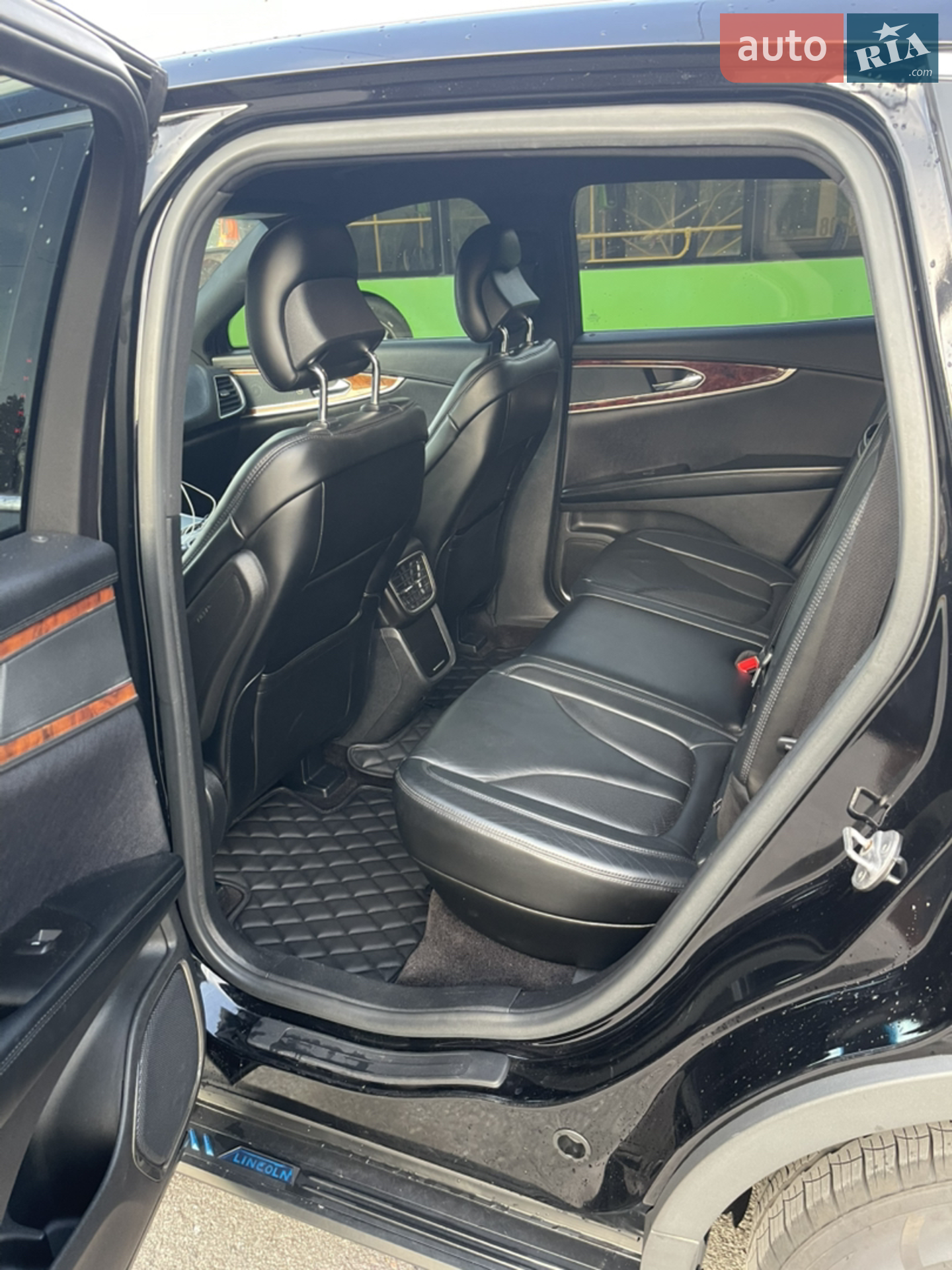 2016 Lincoln MKX - мініатюра 17