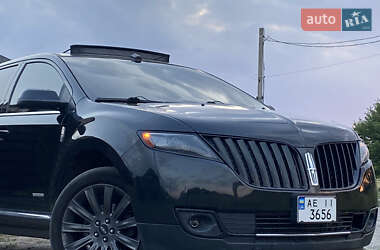 Внедорожник / Кроссовер Lincoln MKX 2011 в 