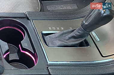 Внедорожник / Кроссовер Lincoln MKX 2011 в 