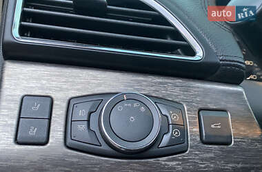 Внедорожник / Кроссовер Lincoln MKX 2011 в 