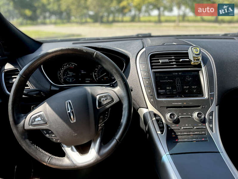 Внедорожник / Кроссовер Lincoln MKX 2015 в Владимире