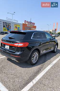 Внедорожник / Кроссовер Lincoln MKX 2016 в 