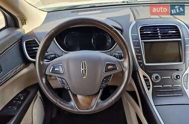 Внедорожник / Кроссовер Lincoln MKX 2018 в 