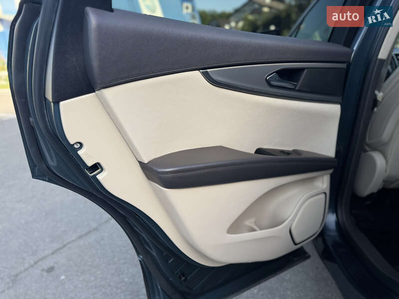 Внедорожник / Кроссовер Lincoln MKX 2015 в Черновцах