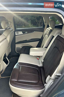 Внедорожник / Кроссовер Lincoln MKX 2015 в 