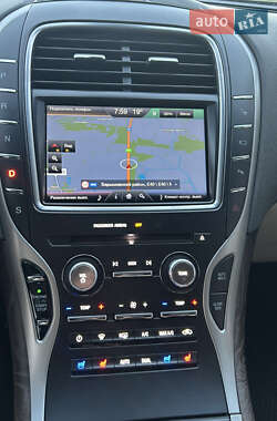 Внедорожник / Кроссовер Lincoln MKX 2015 в 