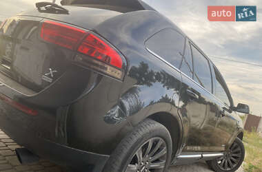 Внедорожник / Кроссовер Lincoln MKX 2011 в 