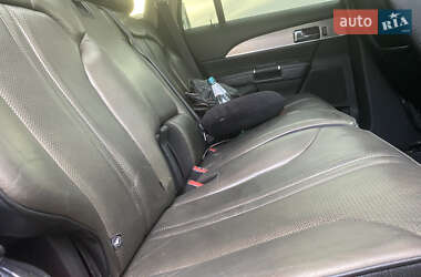 Внедорожник / Кроссовер Lincoln MKX 2011 в 