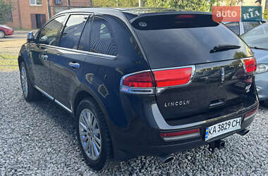 Внедорожник / Кроссовер Lincoln MKX 2012 в 
