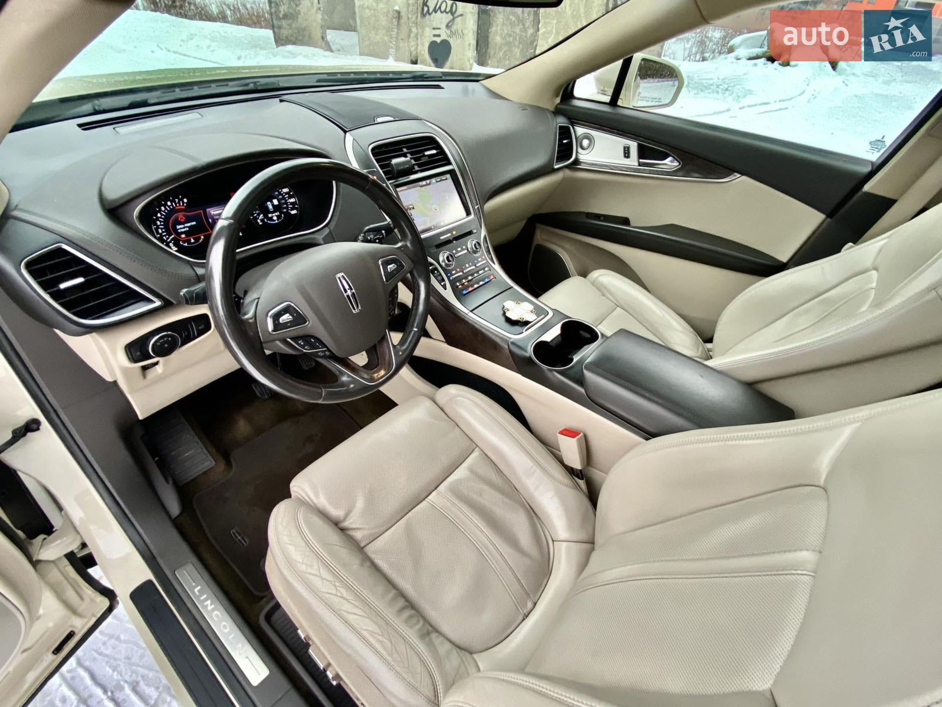 2016 Lincoln MKX - мініатюра 8