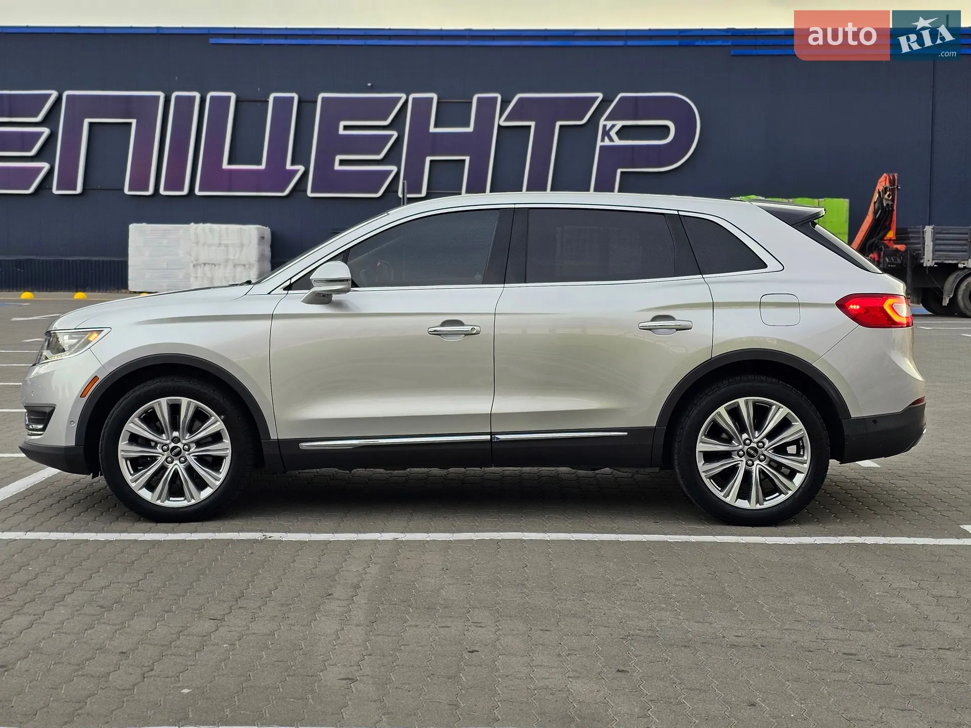 2016 Lincoln MKX - мініатюра 6