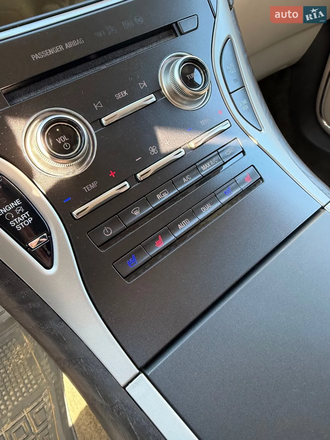 2018 Lincoln MKX - мініатюра 19