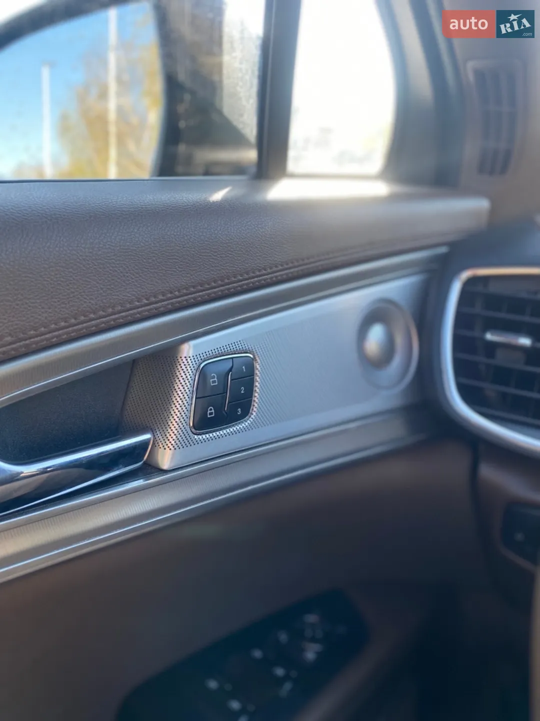 2015 Lincoln MKX - мініатюра 16