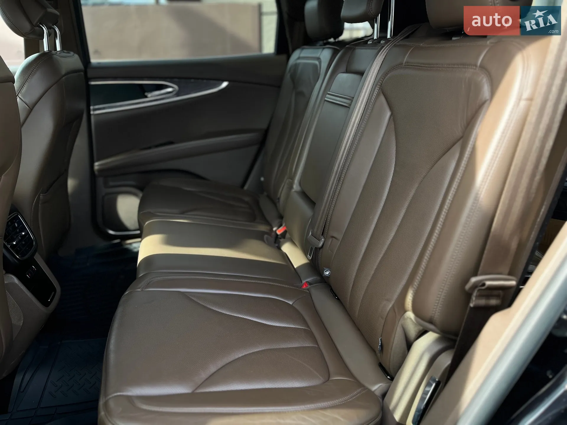 2015 Lincoln MKX - мініатюра 23