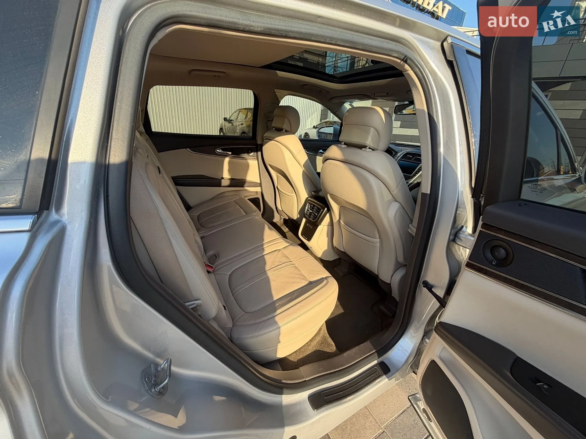 2016 Lincoln MKX - мініатюра 22