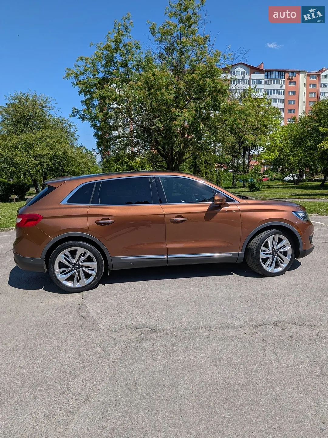 2016 Lincoln MKX - мініатюра 8