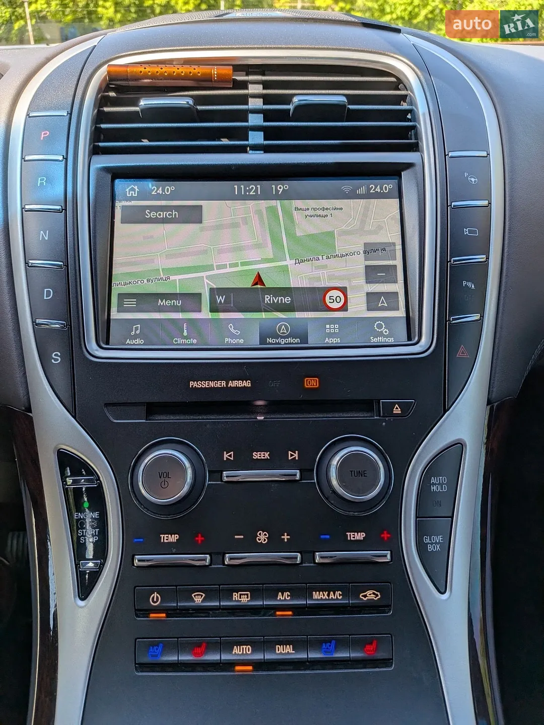 2016 Lincoln MKX - мініатюра 17
