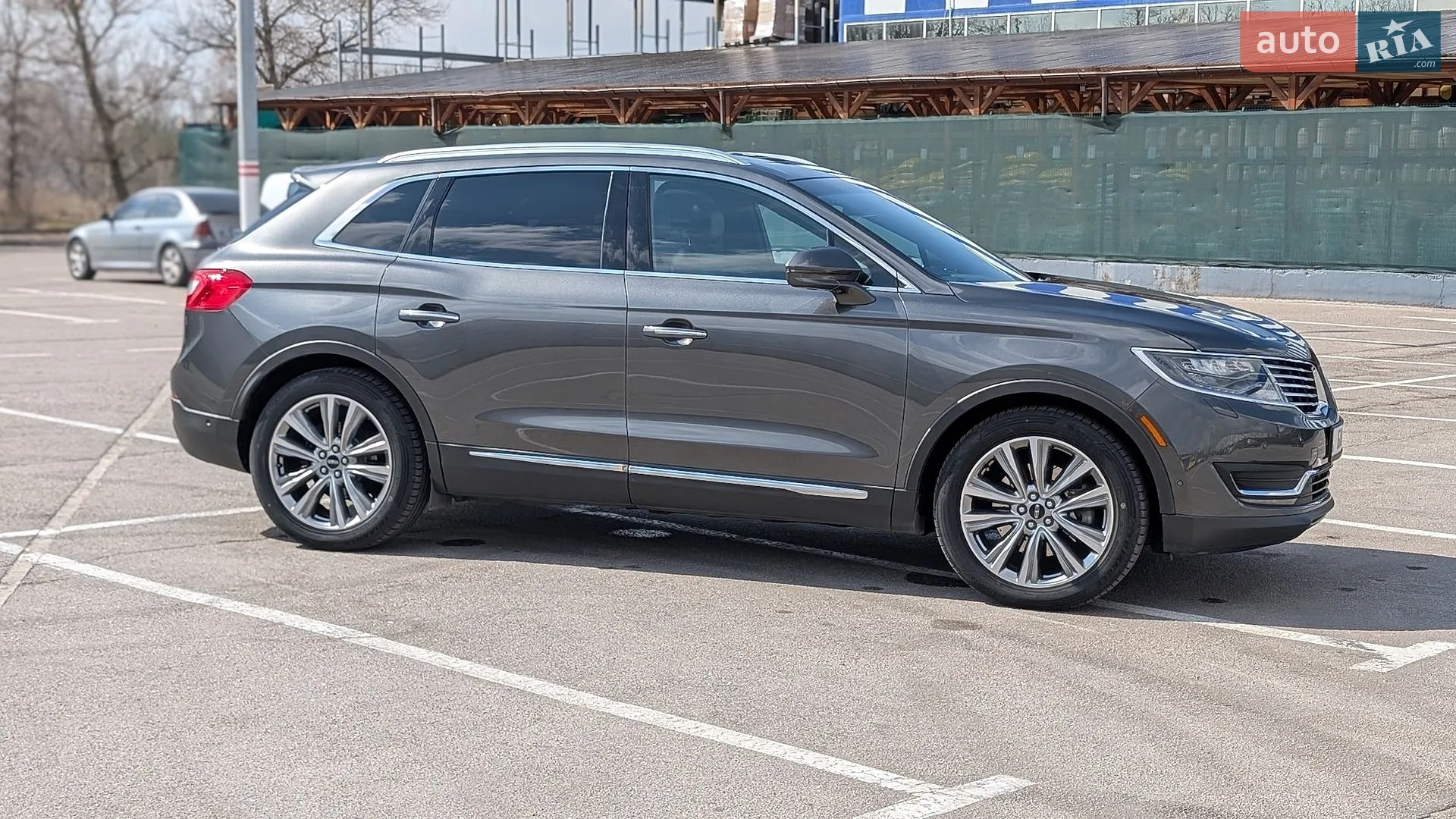 2016 Lincoln MKX - мініатюра 2