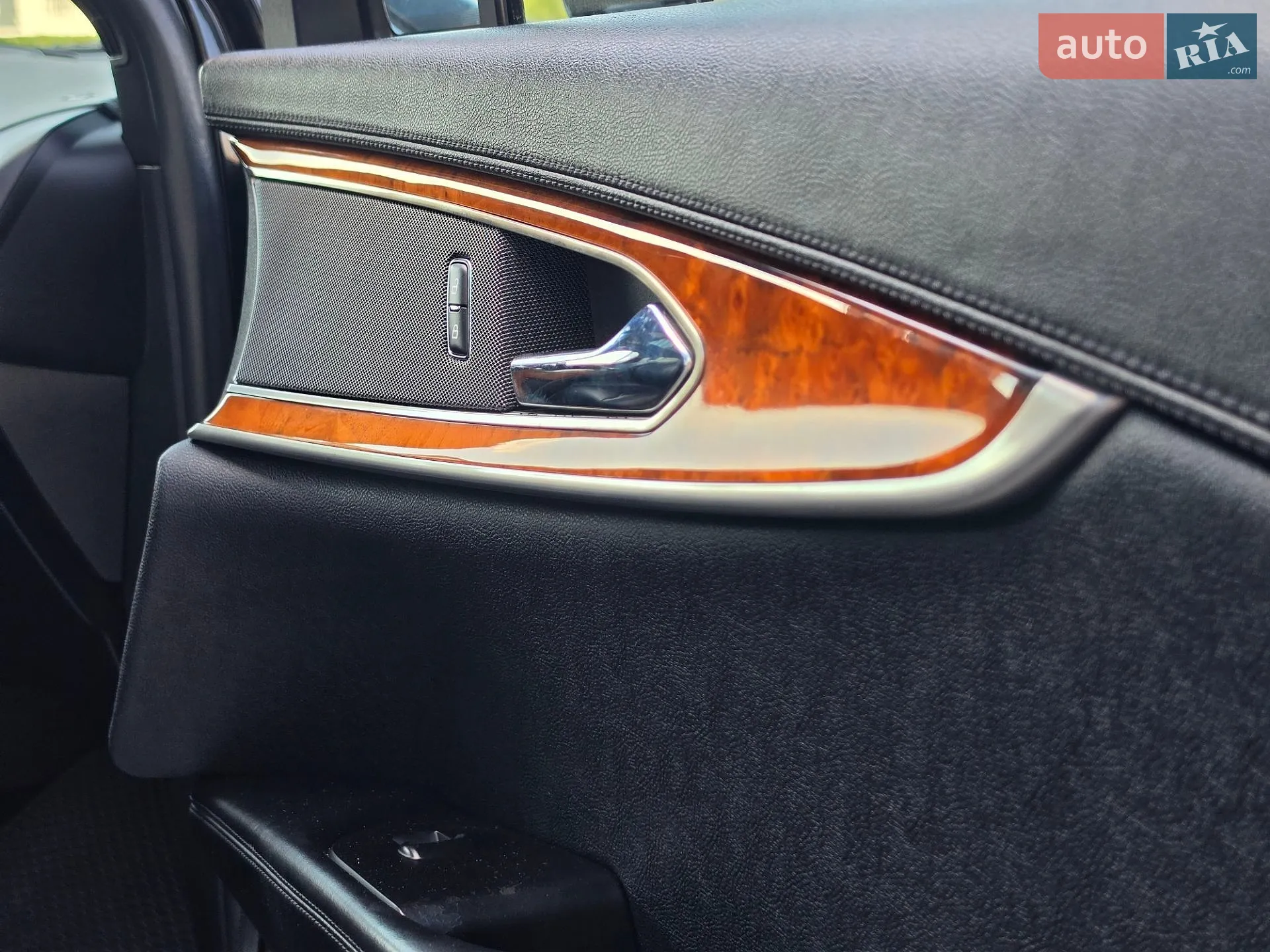 2016 Lincoln MKX - мініатюра 45