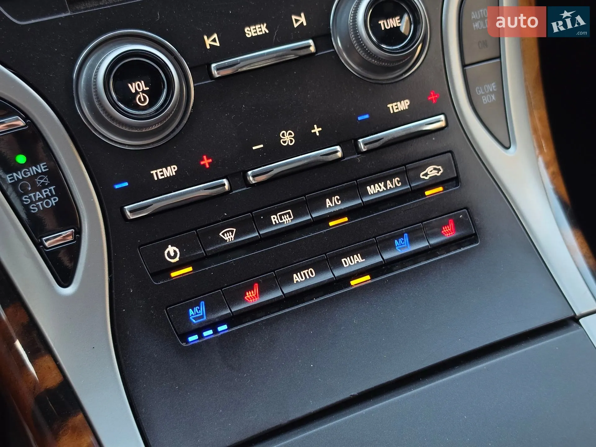 2016 Lincoln MKX - мініатюра 53