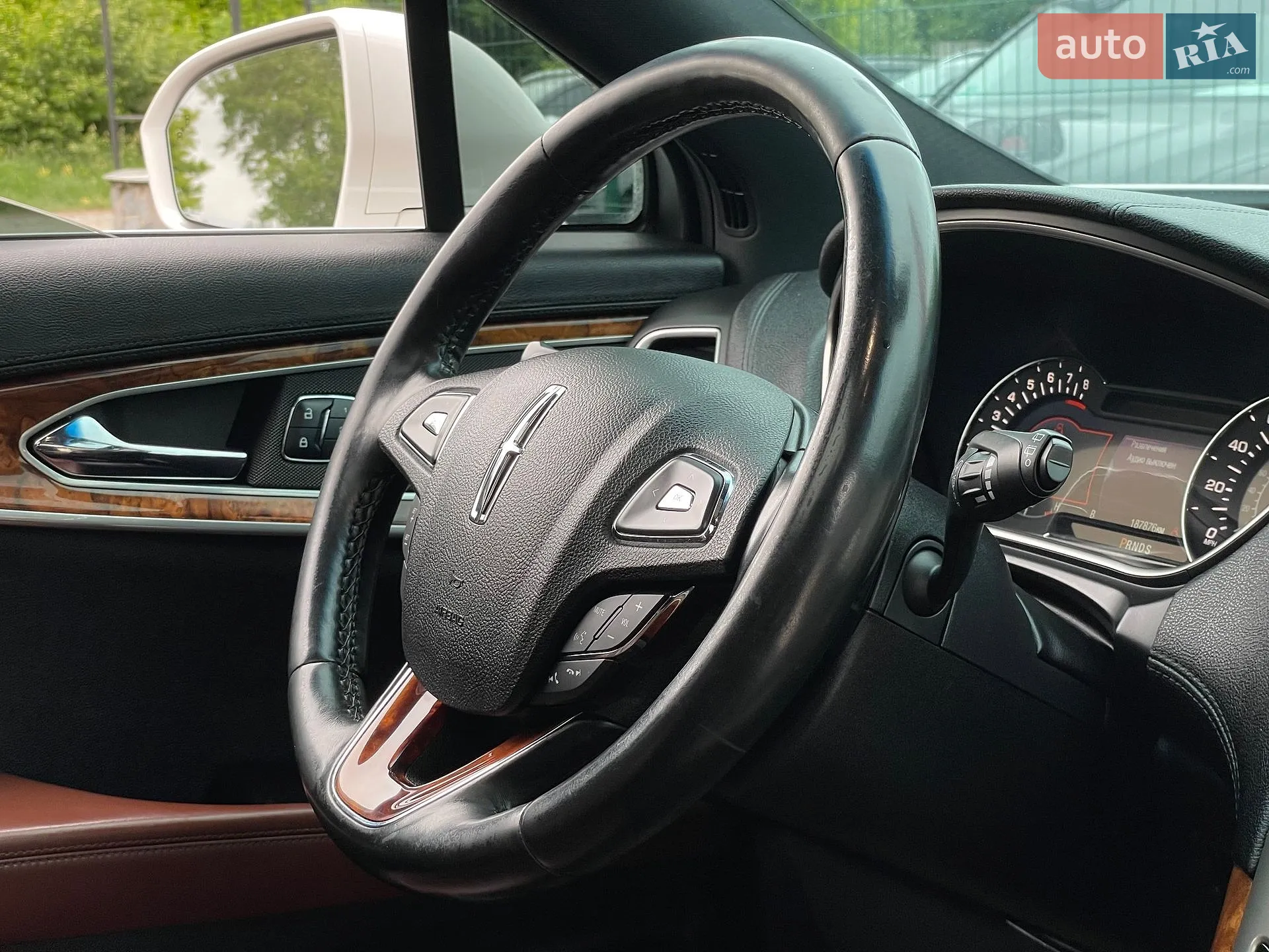 2016 Lincoln MKX - мініатюра 42