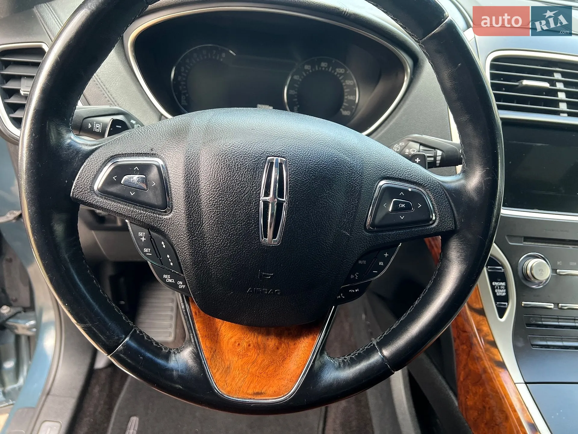 2016 Lincoln MKX - мініатюра 41