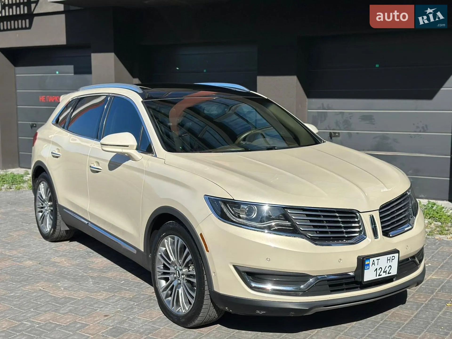 2016 Lincoln MKX - мініатюра 3