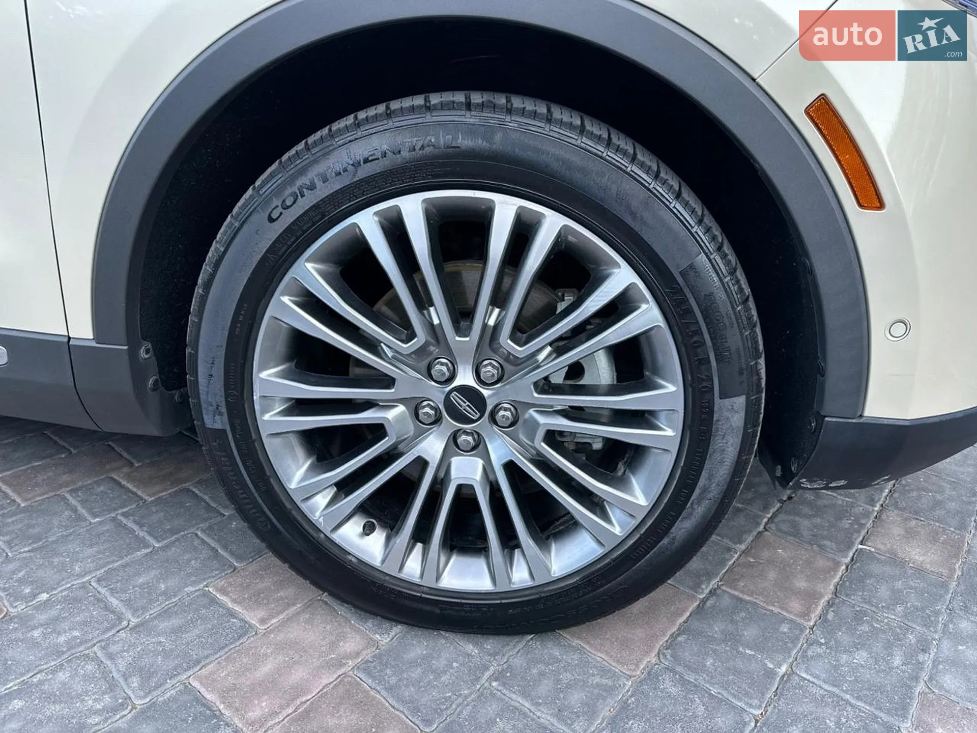 2016 Lincoln MKX - мініатюра 9