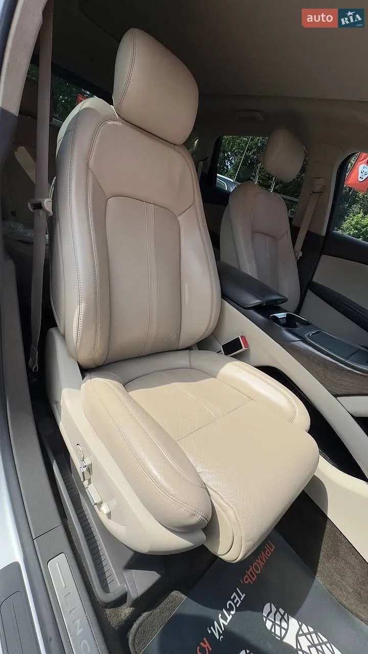 2016 Lincoln MKX - мініатюра 40