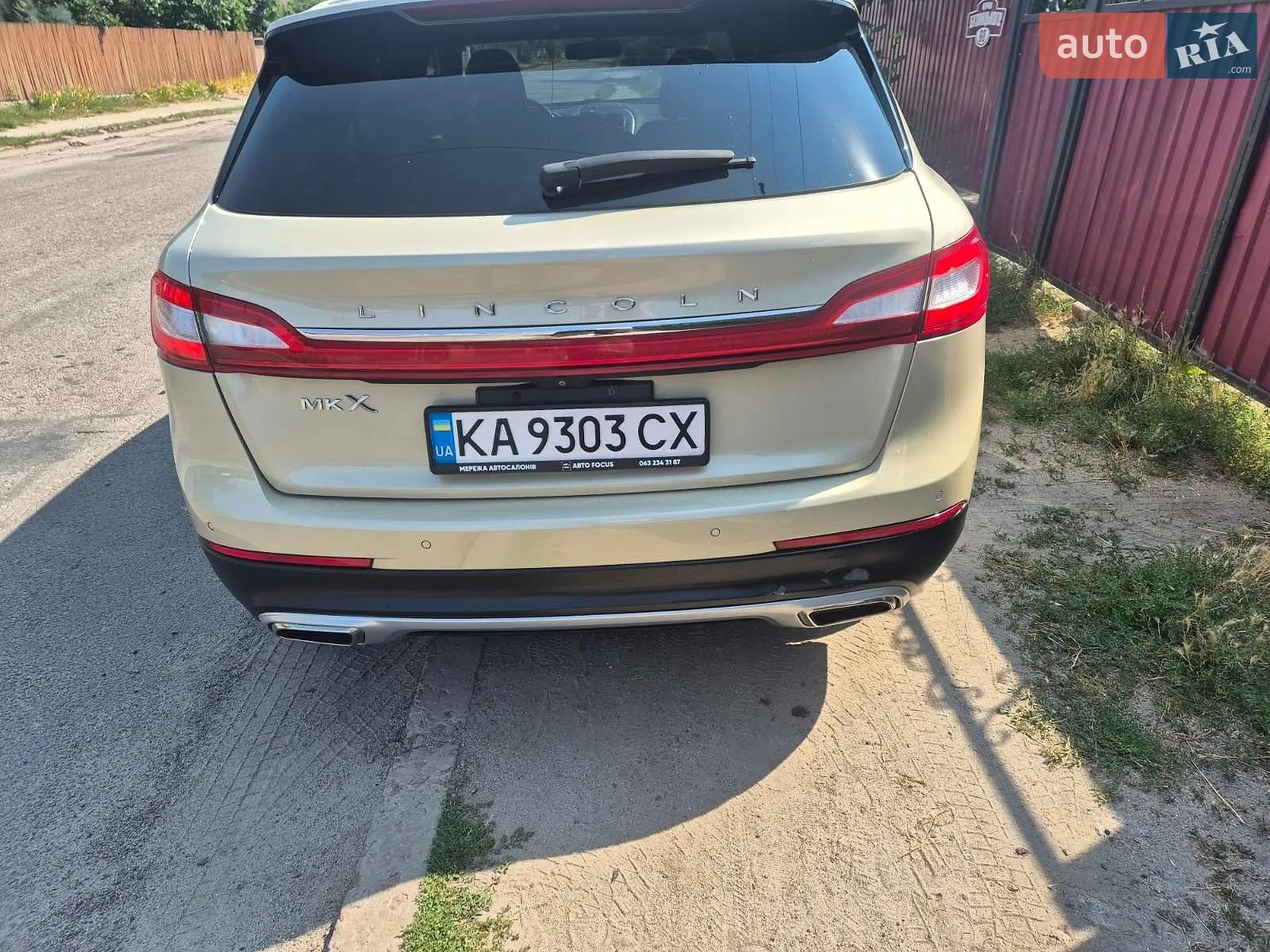 2016 Lincoln MKX - мініатюра 2