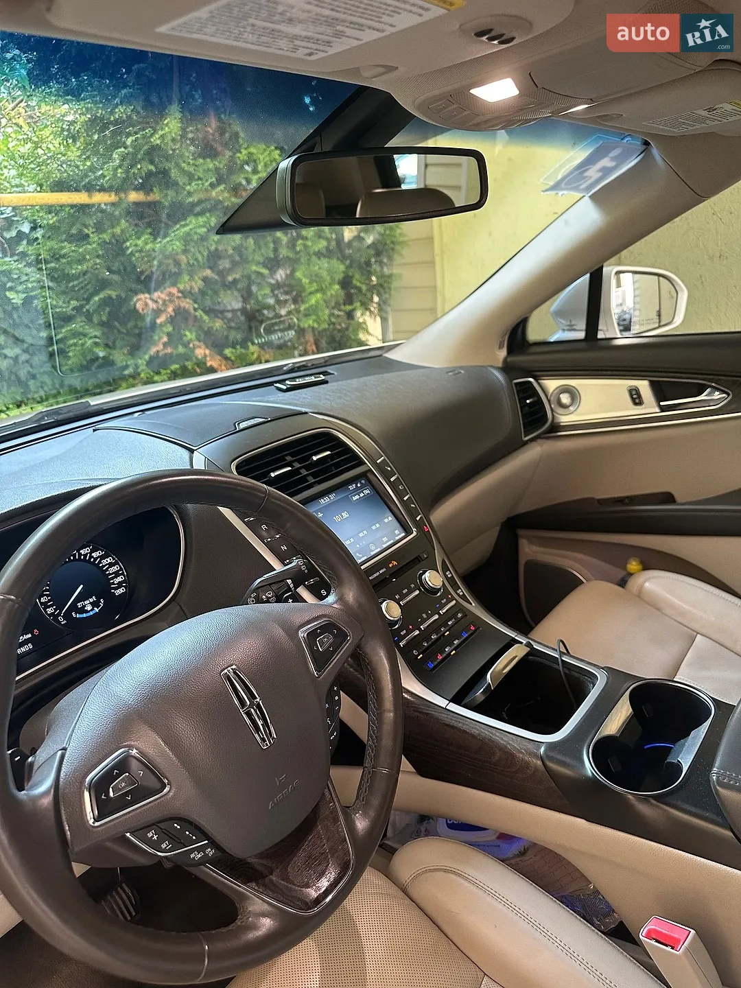 2017 Lincoln MKX - мініатюра 17