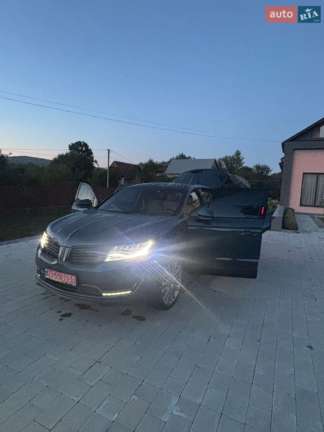 2016 Lincoln MKX - мініатюра 8