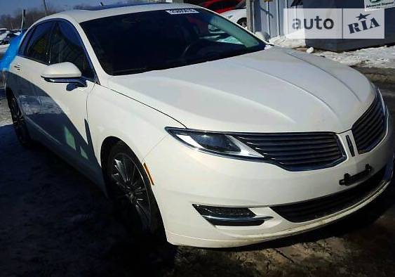 Lincoln MKZ 2013 года