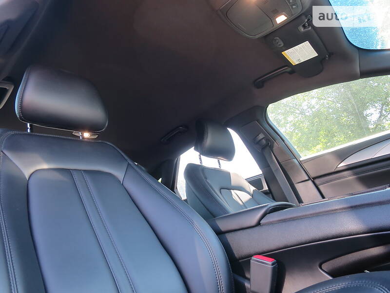 Седан Lincoln MKZ 2017 в Києві